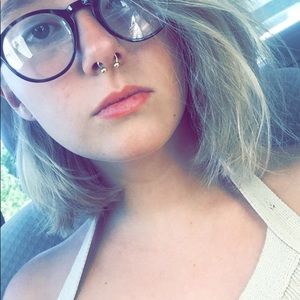 Meet your Posher, Courtney